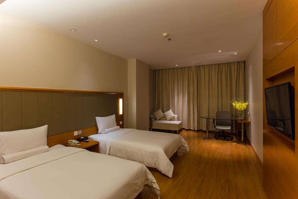 Ji Hotel Wuhan Guanggu Plaza Δωμάτιο φωτογραφία