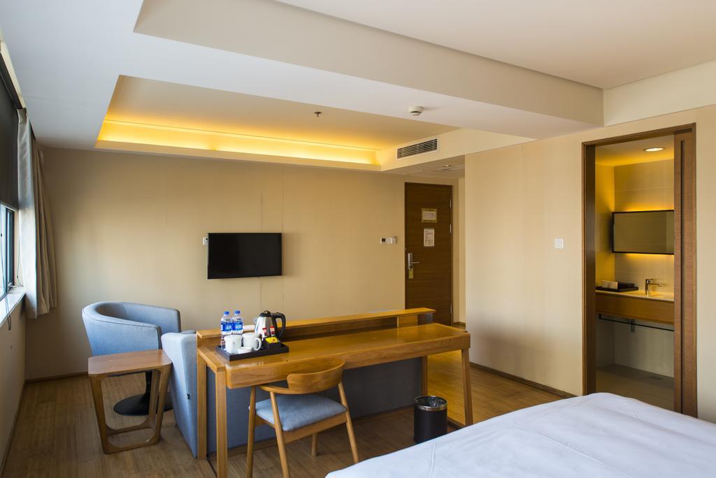Ji Hotel Wuhan Guanggu Plaza Εξωτερικό φωτογραφία