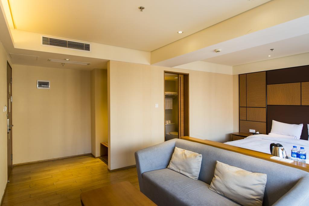 Ji Hotel Wuhan Guanggu Plaza Εξωτερικό φωτογραφία